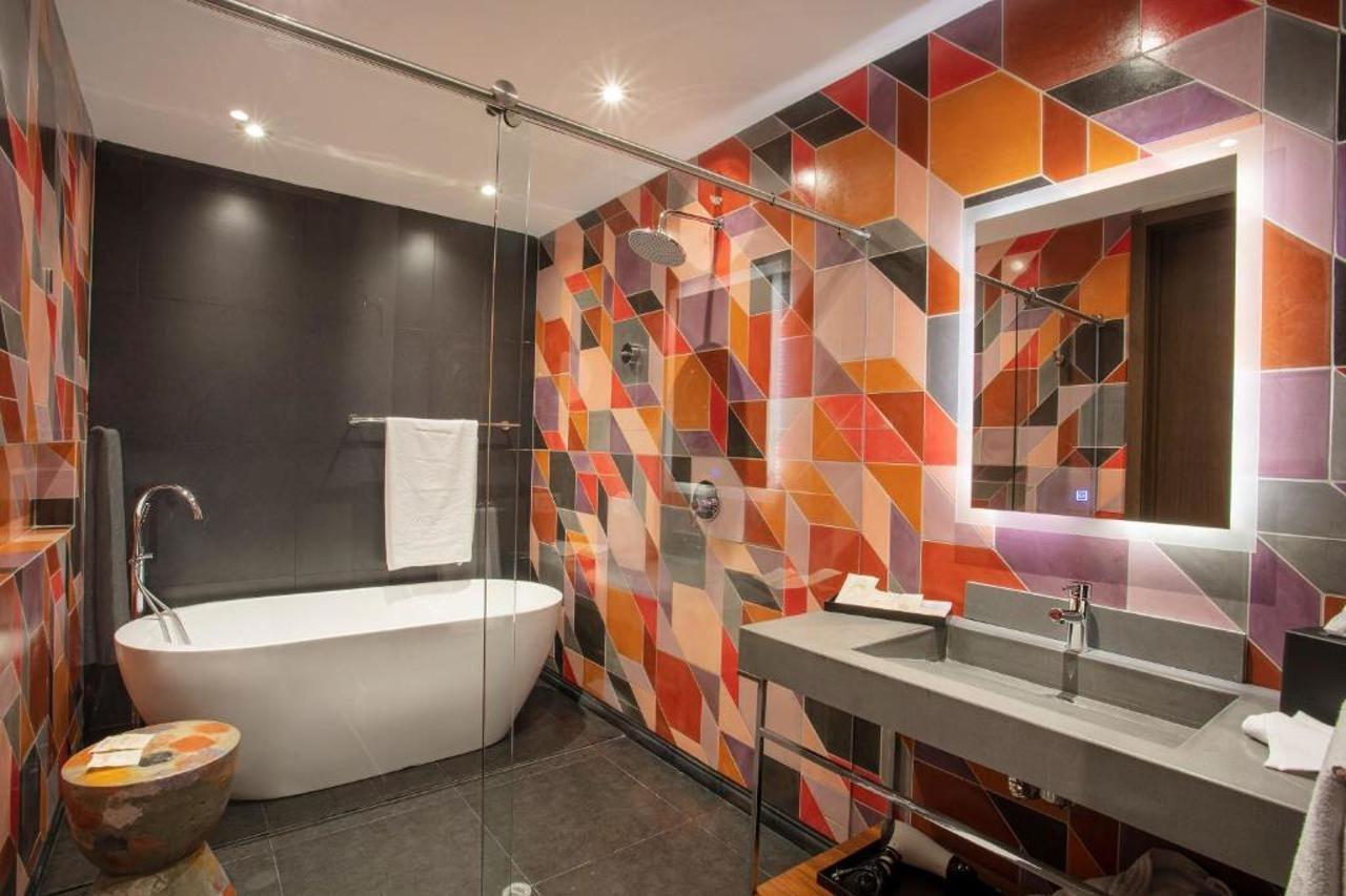 Hotel V1501 Pasto Esterno foto Bathroom